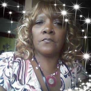 Meet your Posher, Latonja